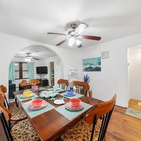 Galveston Beach House Family/Pet Friendly Bagian luar foto